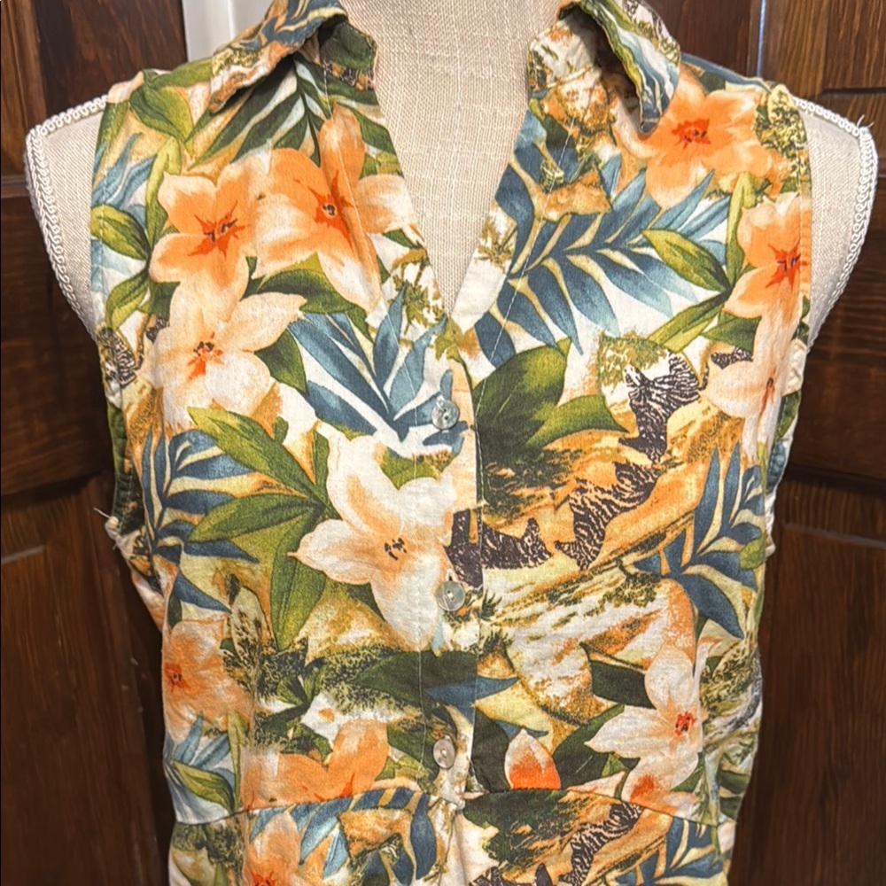 Panama Jack Hawaiin Tropical Sleeveless Tie-Front Blouse - Picture 3 of 4